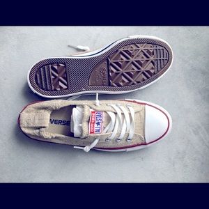 Beige print Converse athletic shoes